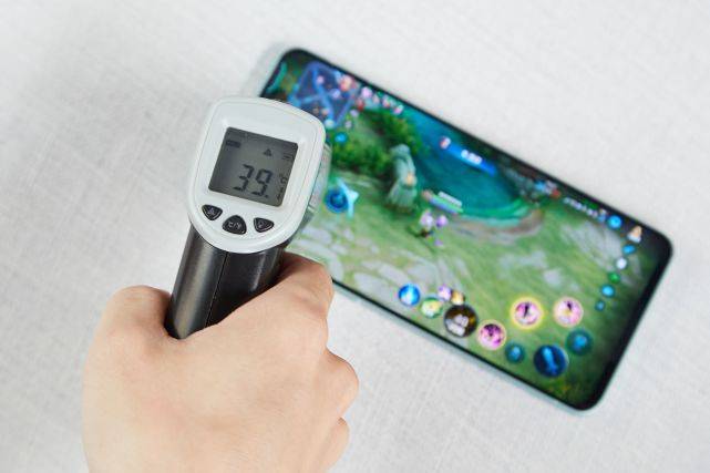 手机|外观天赋点满了？OPPO Reno6亮点全解读，2799到底值不值