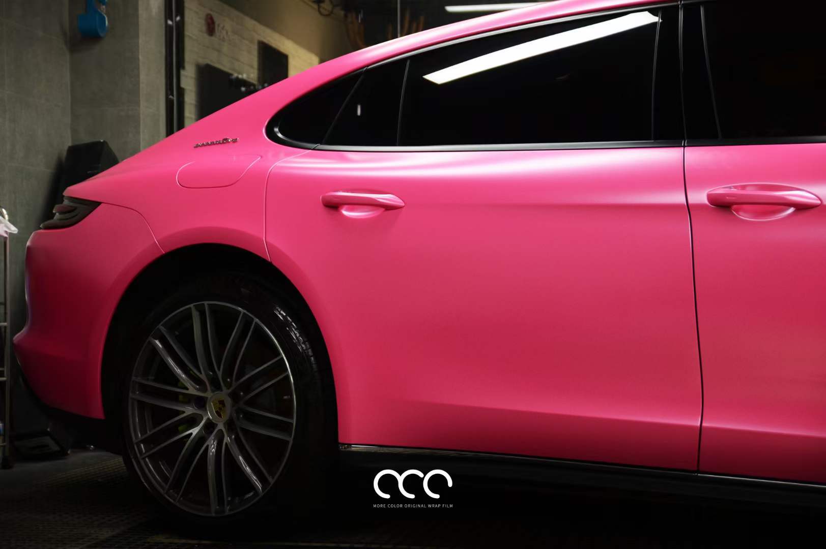 保时捷车身贴膜mcwrap漫彩改色膜电光金属粉