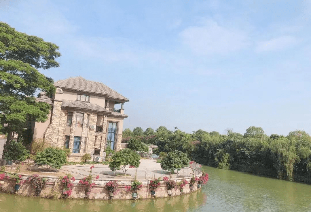 珠海迪茵湖花园别墅项目