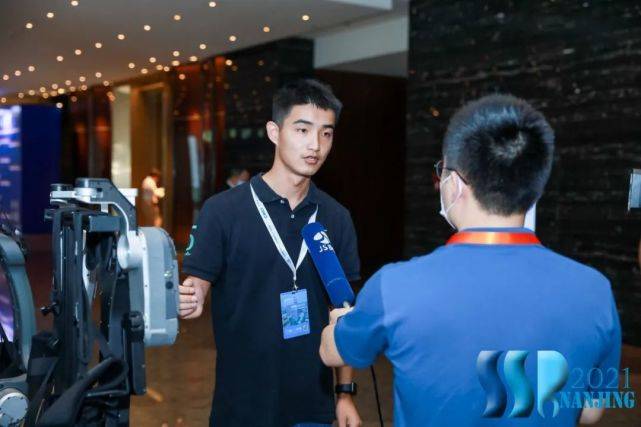 机器人|傲鲨智能亮相第七届国际服务机器人产业高峰论坛