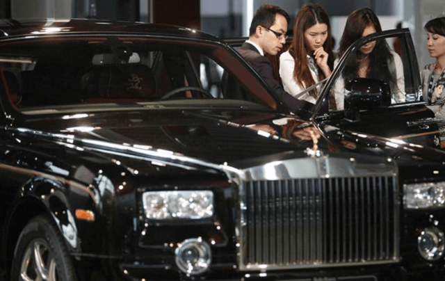 买100万车子的家庭 有多少存款 买车时才不会心虚 车才