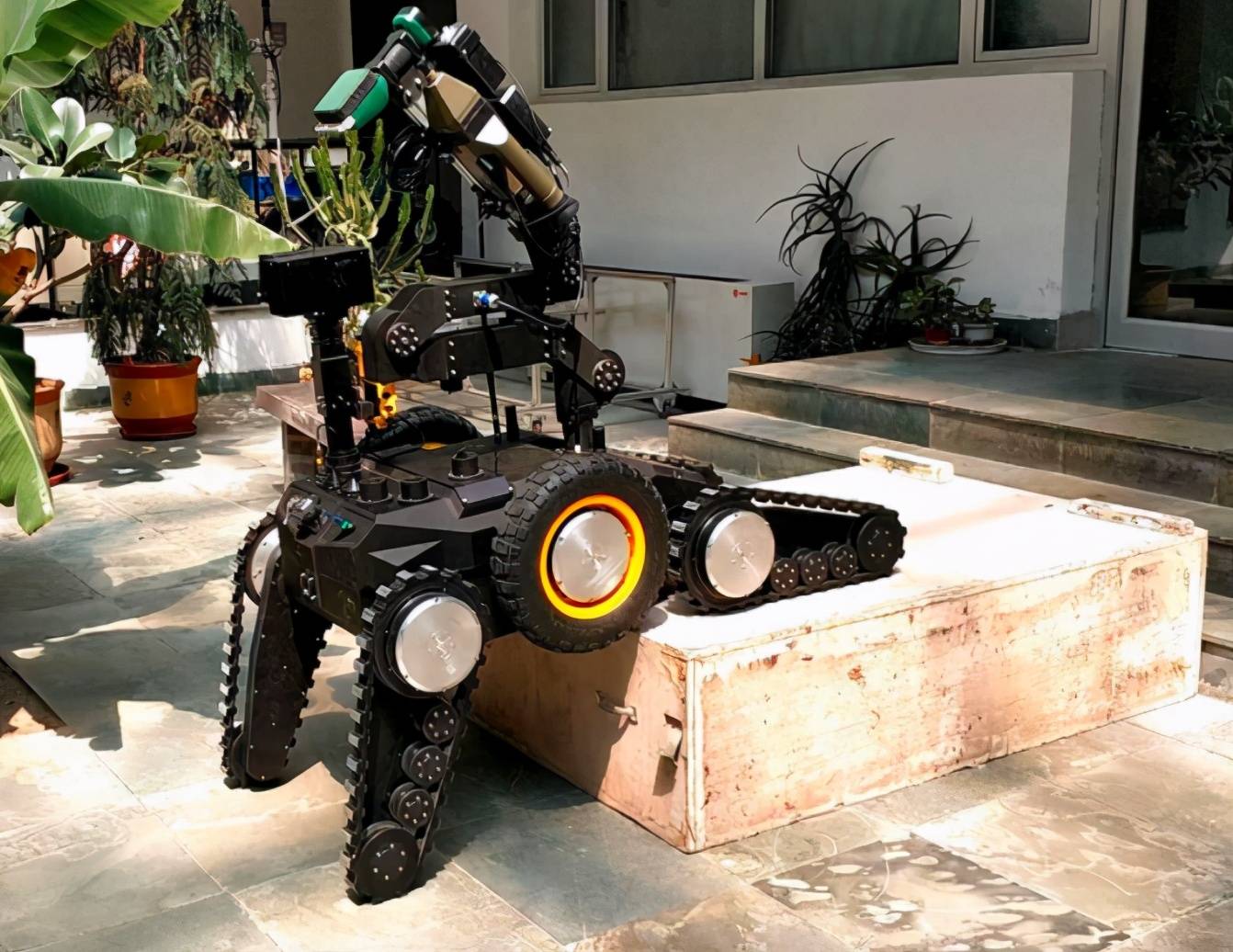 奥利正式亮相,能跳能空翻的机器人你见过吗?