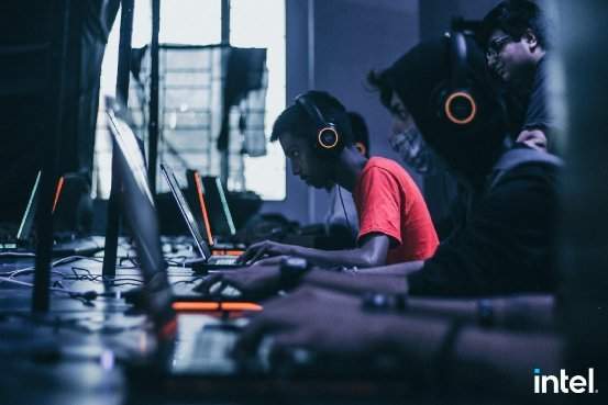 系列|游戏神器 + 生产力狂魔！这些 11 代酷睿游戏本让你嗨翻天