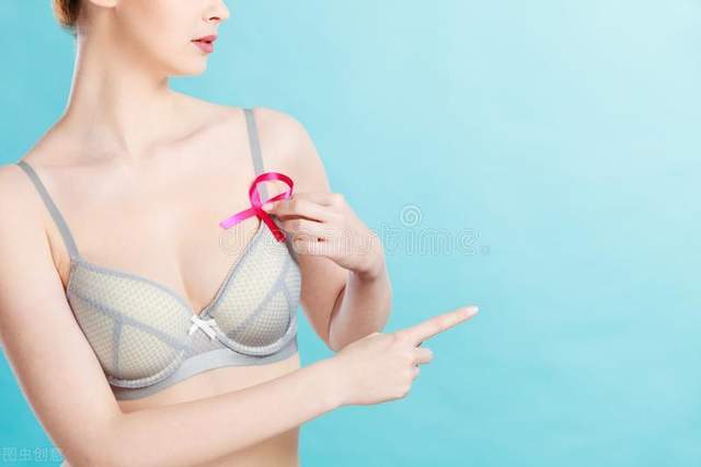 乳房长了个纤维瘤怎么办
