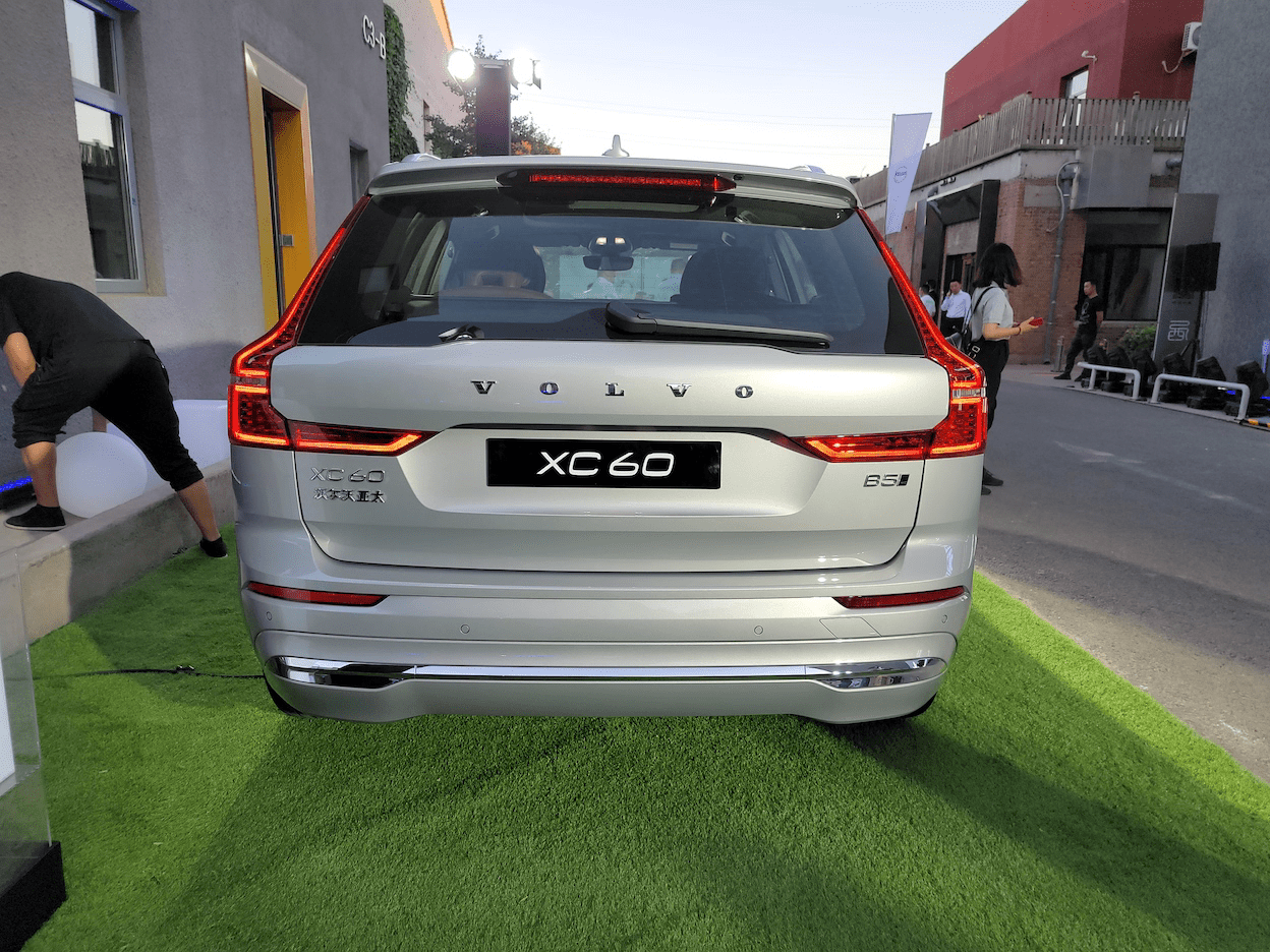 2022款沃尔沃xc60来了,动力与配置全面升级,40万元买它值不值?