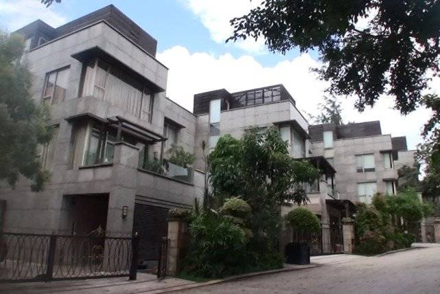 黎明两岁女儿成长萌照全曝光以前像岳云鹏现在跟爸爸一模一样