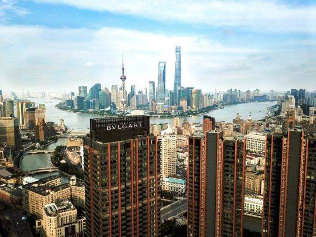 ��㡽���:������200��ǰ�ʹ��ڵı������Ƶ�