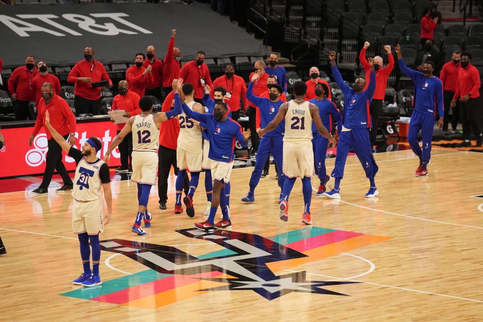 原创76人今夏将迎来巨变首发大闸或离队西蒙斯并非最大问题所在