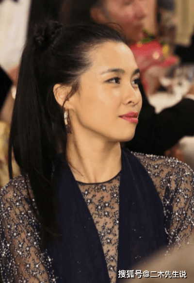 广东打工妹嫁入比利时王室,成欧洲第一位亚裔王妃,她靠啥?