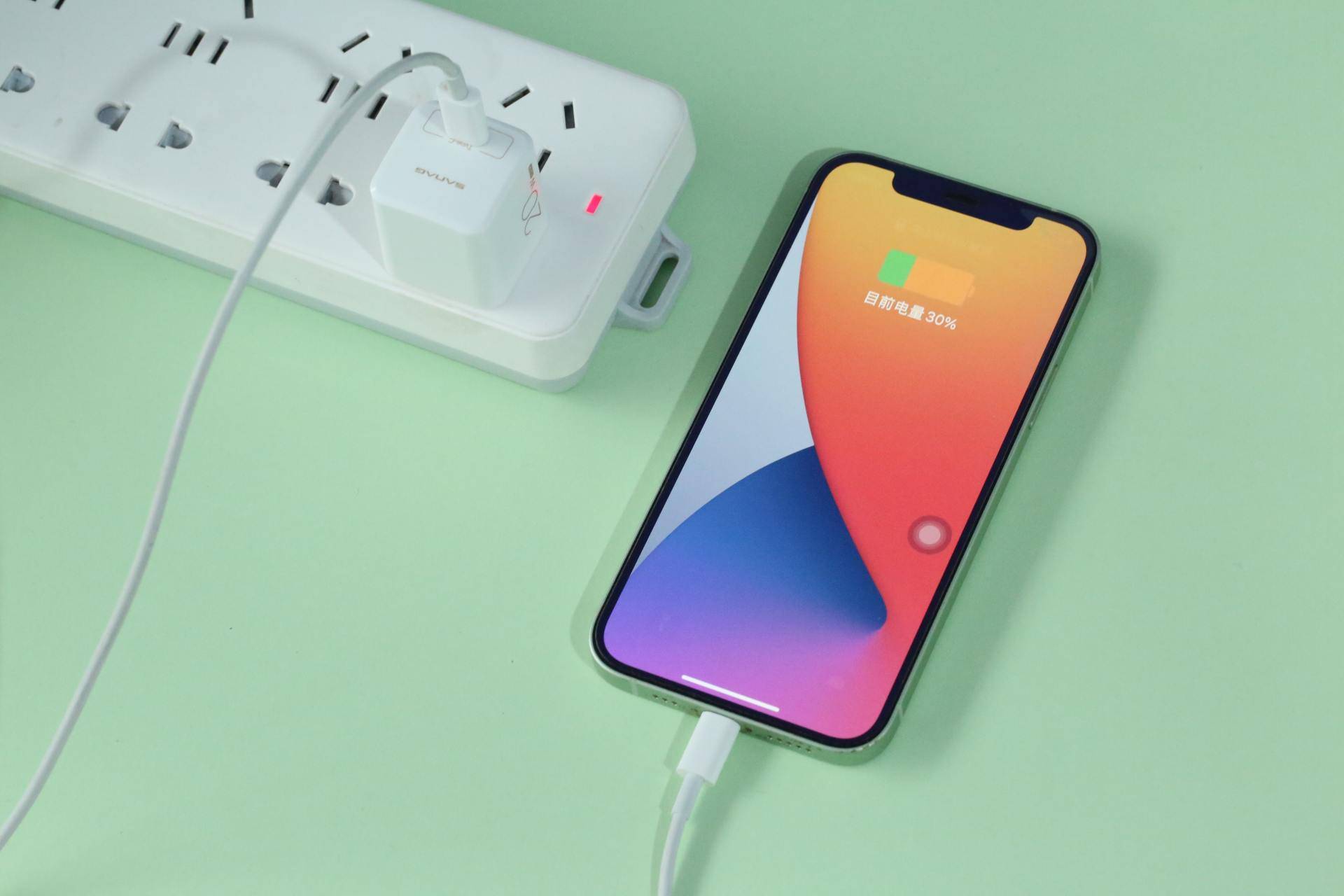 小巧与极速兼得——sanag极速闪充头20w