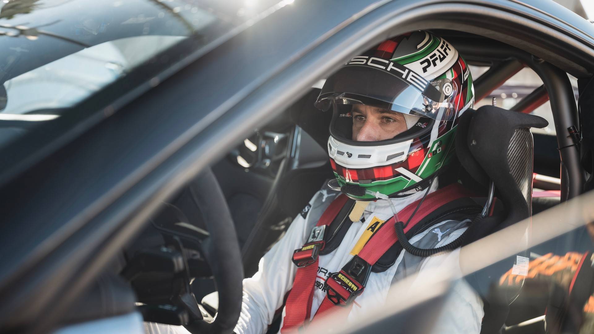 负责911和718车型系列的副总裁frank-steffen walliser也赞同他的观点