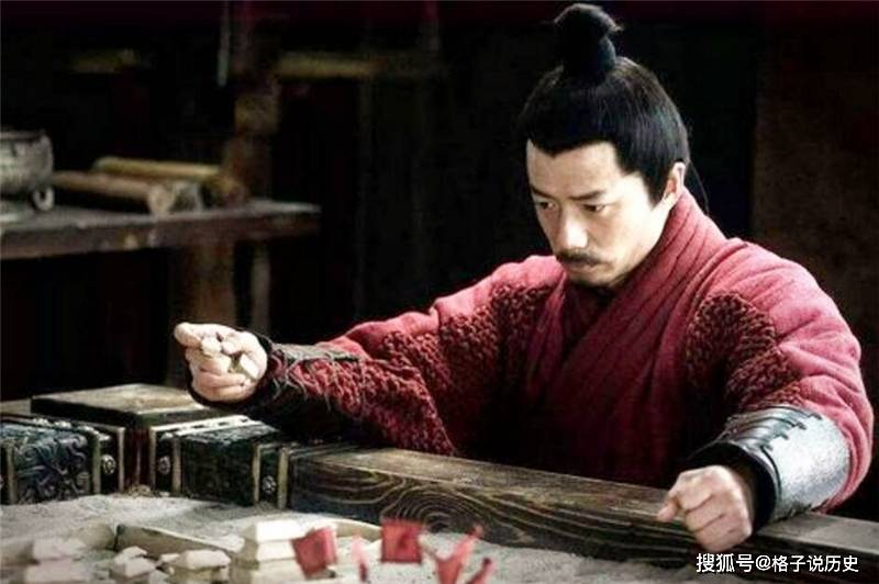 率领汉军围歼项羽的英雄 一生战功赫赫 结局却身死族灭 刘邦