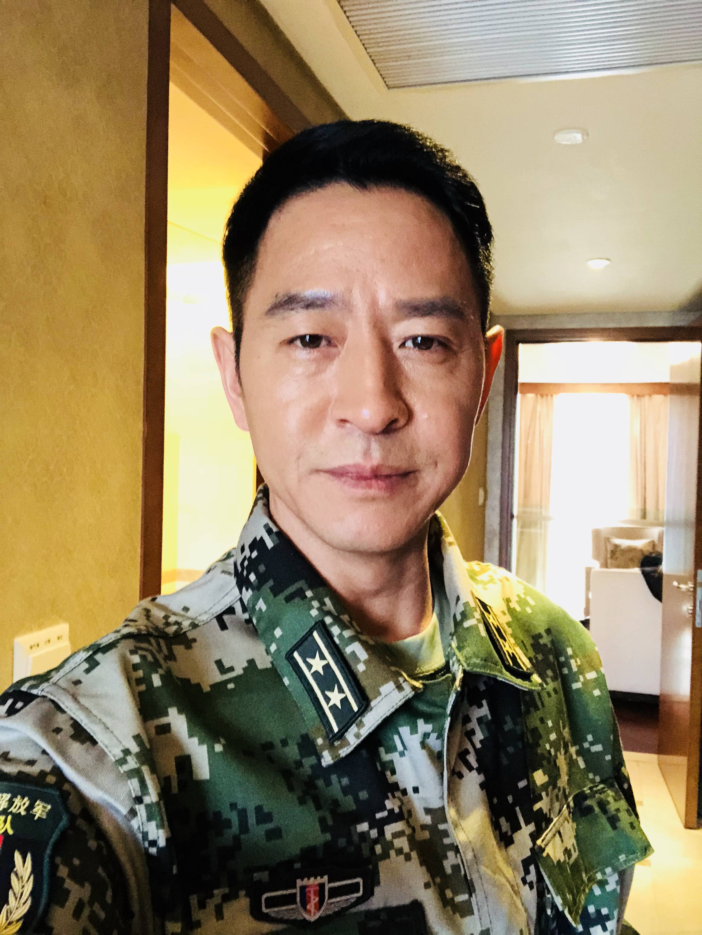 原创郭晓峰国民大叔传奇之65患难见真情