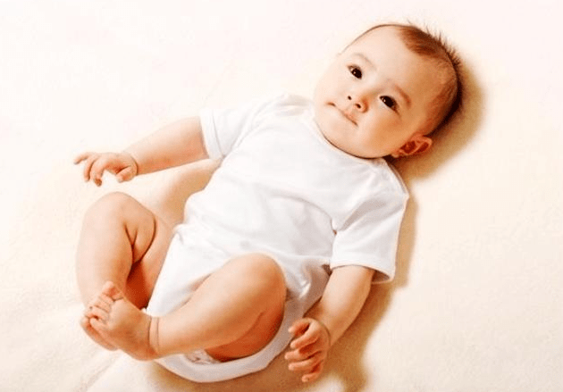 婴儿怎样练翻身 d09448fc596d4f32a64c0d098ffc162e.png