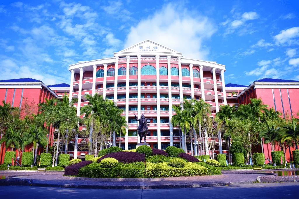 考生关注宝成绩出来啦广州华立科技职业学院送你一份报考指南