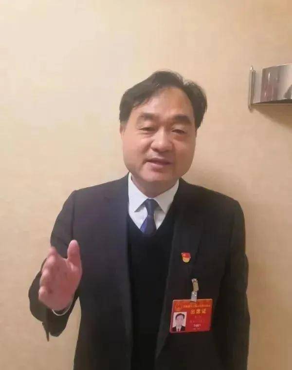 柘城县长路标公开报道显示,柘城县委书记为梁辉,曾任县长;柘城县长为