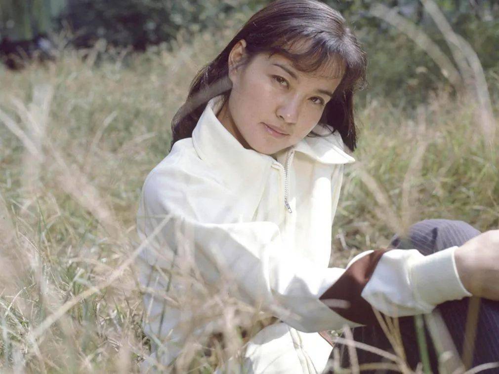 过气港星落难记 陈慧珊读博当英语老师 谢霆锋前女友当售货员 赵学而