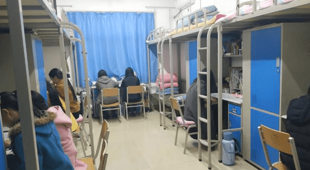 怎么在学校藏违禁品 ad2311d292f54e2b8ce6d021f8443d76.png