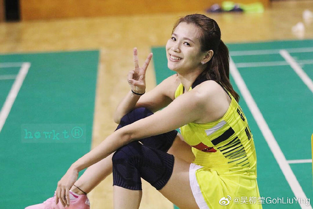 32岁羽毛球女神自曝至今仍单身 美得动人心魄 被任命为奥运旗手 吴柳莹