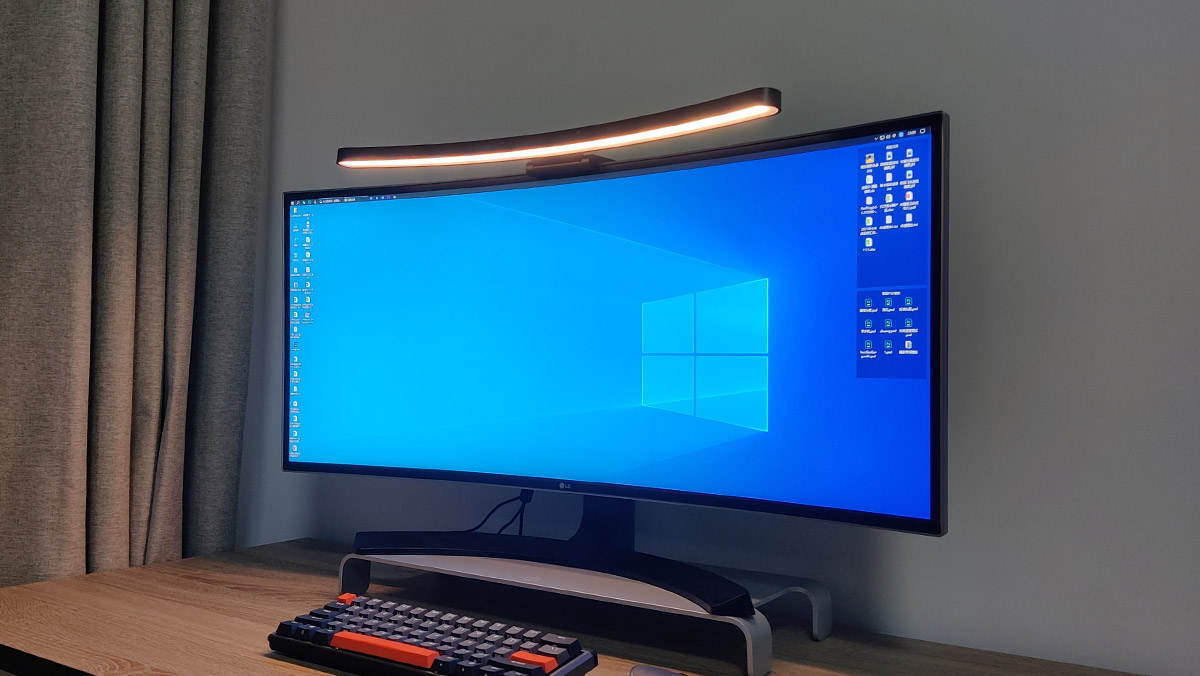 lymax曲面显示器挂灯:1000r曲率照亮眼前的世界