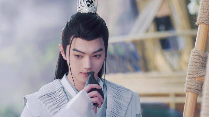 千古玦尘白玦让女人着迷的从来不是男人的经济条件