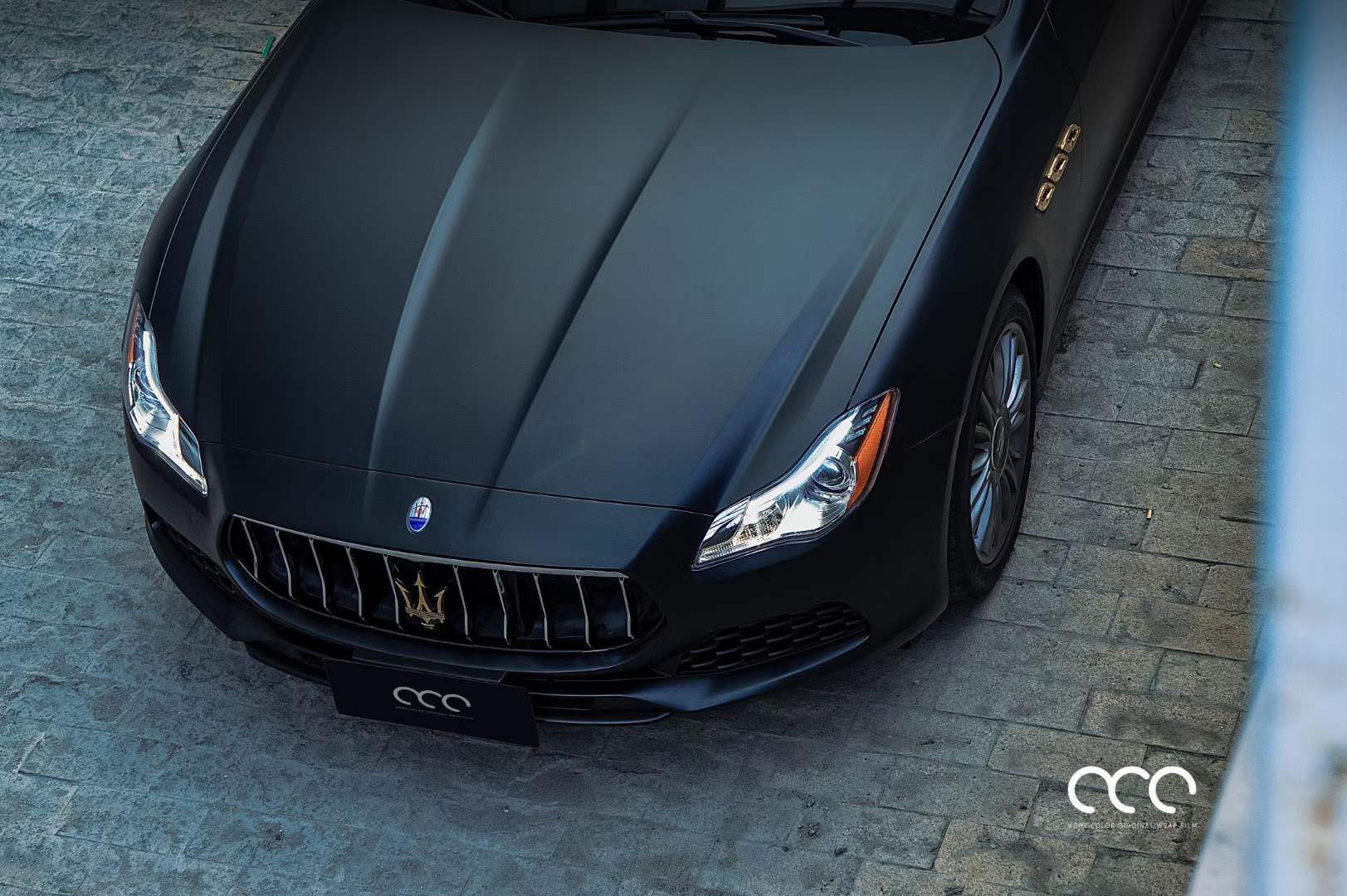 玛莎拉蒂全车贴膜改色mcwrap漫彩改色膜亚光黑_black