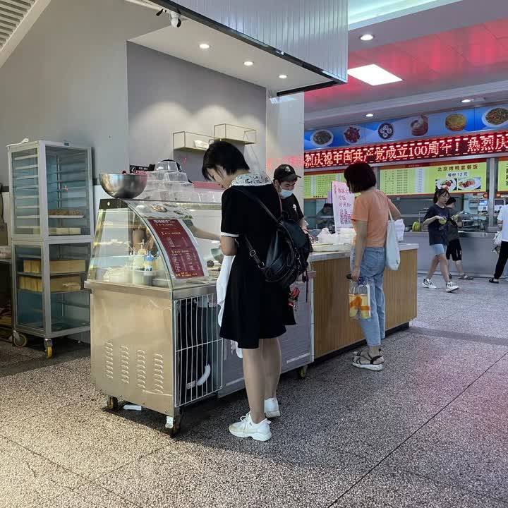 扬州大学减脂餐上热搜!_食堂