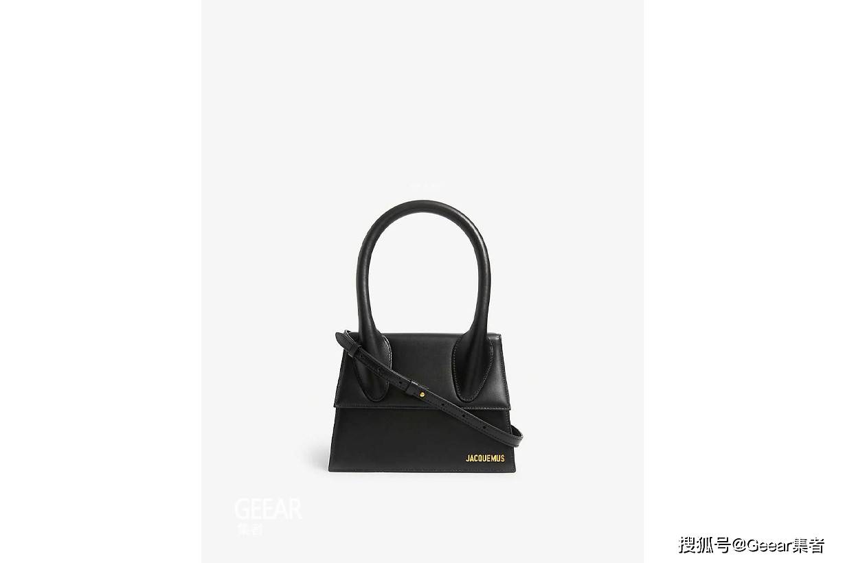 top|Jennie的这款包包，获得时尚博主的青睐！