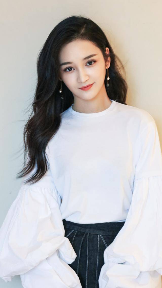 原创时尚俏丽王一菲图集