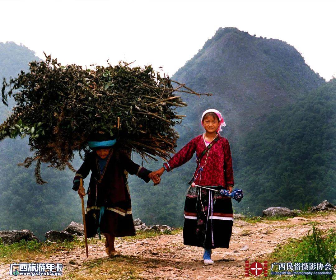 花一樣的苗族30年跟拍隆林苗族民俗文化珍貴影像廣西旅遊年卡