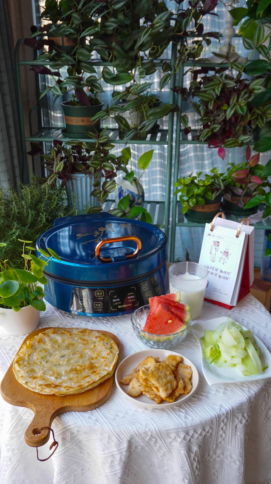 时间|15分钟做好早餐，有烤肉有手抓饼，女儿吃得可香了