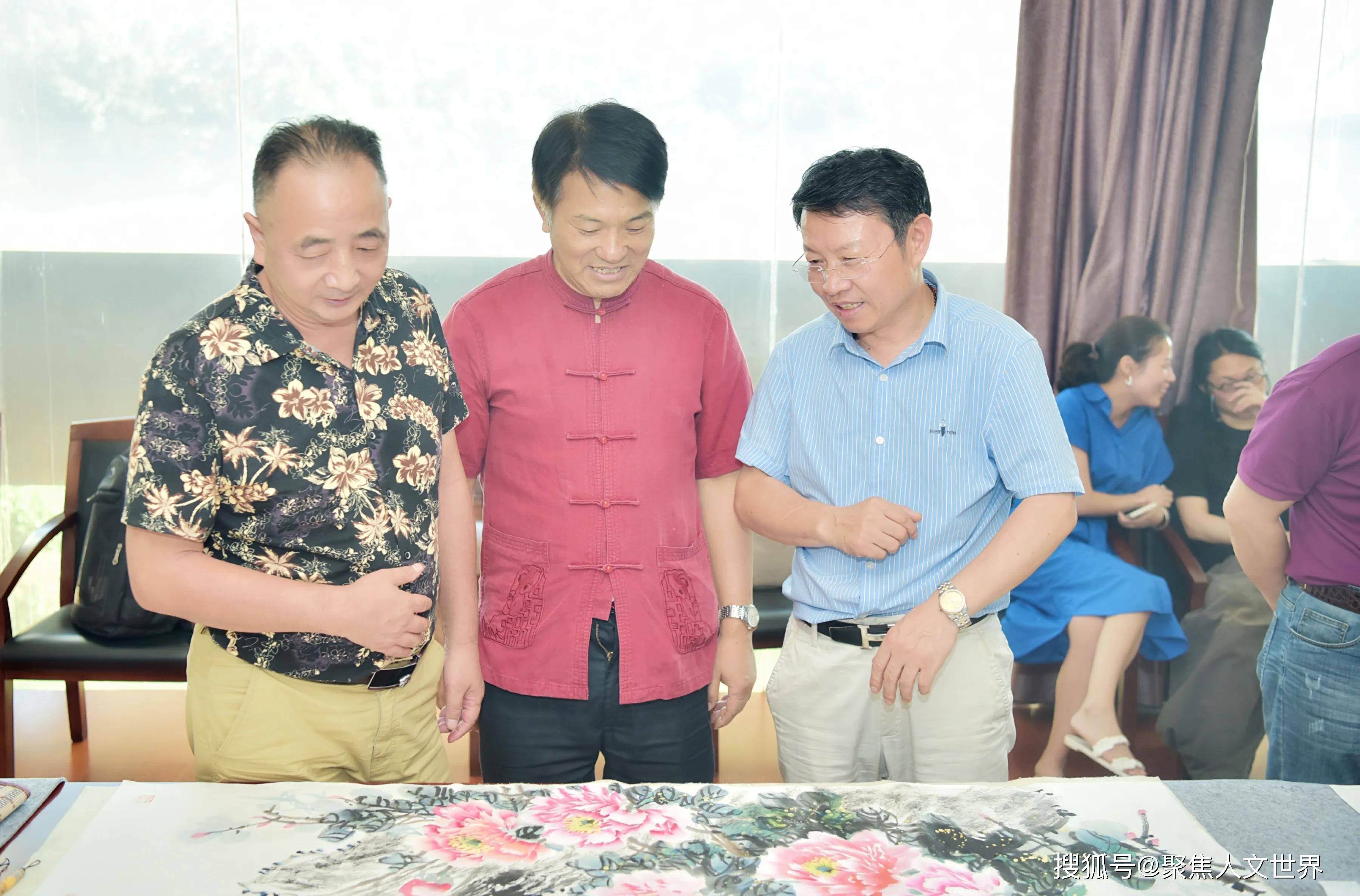 宜兴|宜兴扬子书画学会分会会长：陶政宁