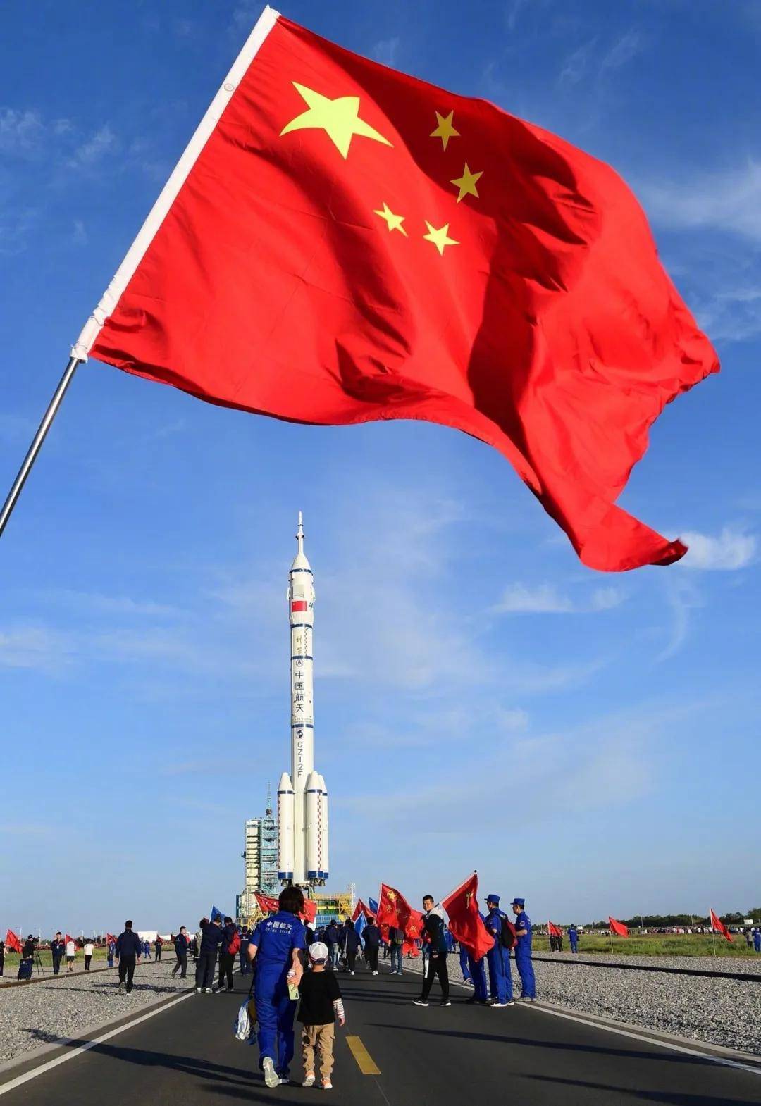 红色知产 | 最骄傲的色号——第一抹“国旗红”
