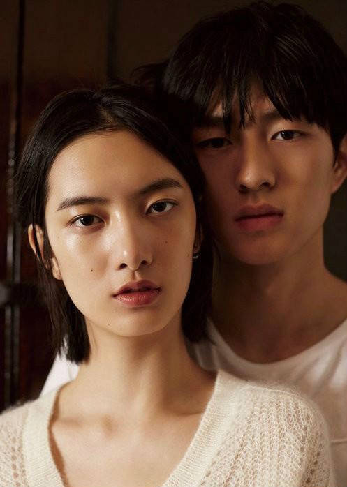 金大川前女友撞上现女友春夏百褶裙好清新cici超模气质太抢眼