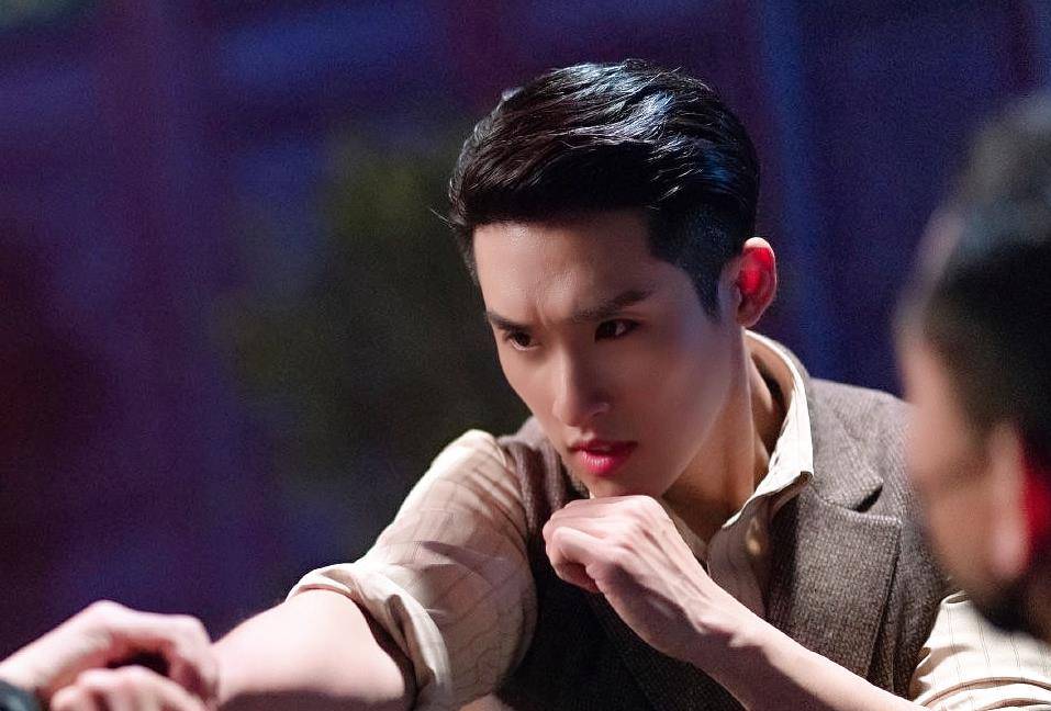 因为|《微微一笑》当年主演8人，女主跌落神坛，3位红了2位成一线