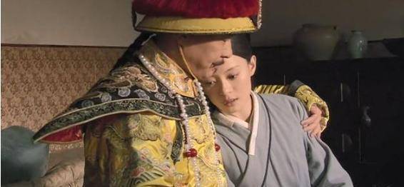 果郡王|皇帝在凌云峰重逢甄嬛，为啥着急宠幸身体虚弱的甄嬛？谁看懂了