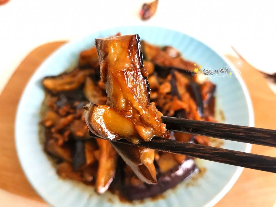 长豆角怎么炒才容易软 f92427d26004485e80483530052765bf.jpeg