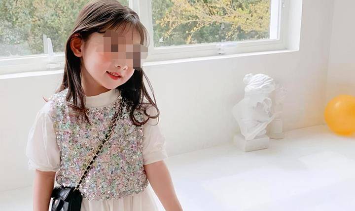 漂亮|女儿穿纱裙上幼儿园，宝妈感到自豪，幼师：少让孩子穿裙子上学