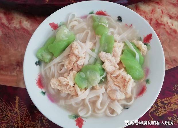 米面|晒晒婆婆家的早餐,10天不重样,网友:天天这么吃,不胖才怪