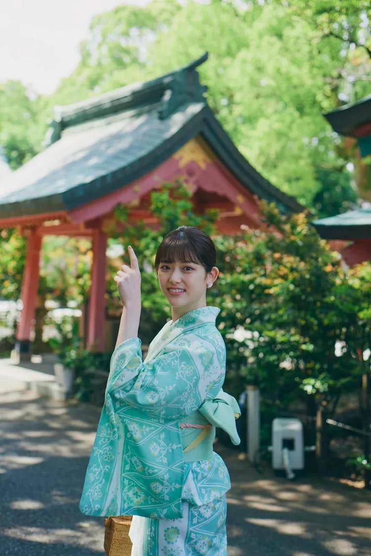 日本女星白石麻衣客串松村沙友写真 雪肤娇嫩太惊艳 娱乐 华夏世纪新闻