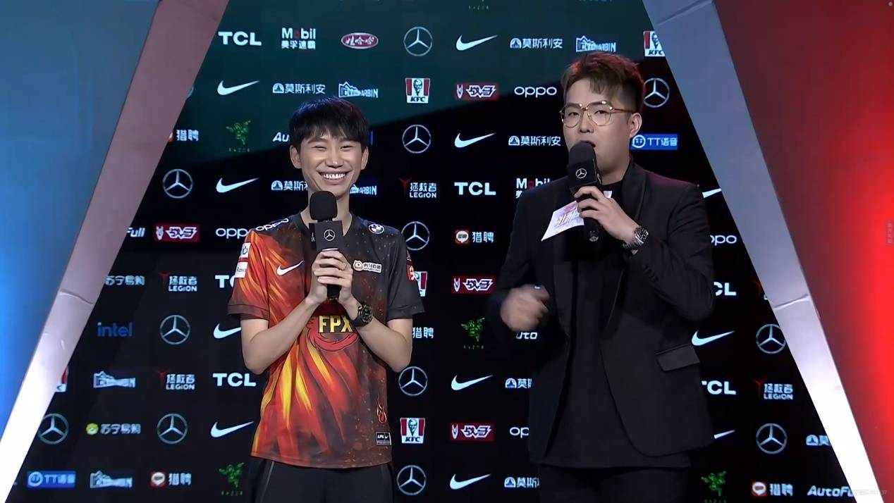 原创fpx新上单第一场就超神而且打出两次单杀doinb赛后直接笑裂了