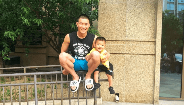 丁凯乐的扮演者李瑞,当时可以说是《快乐星