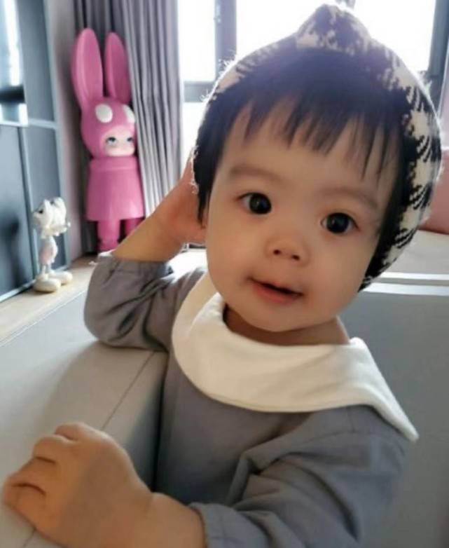 父亲|罗志祥43岁经纪人小霜宣布怀二胎，仍是试管婴儿，孩子父亲不详