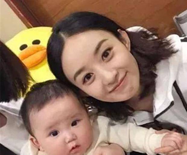 进行|赵丽颖和杨颖颜值担当，到底有没有整容？看完她们生的娃就知道了