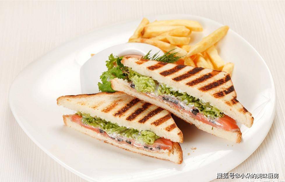 美食|看了英国的一日三餐,才知道“美食荒漠”不是白叫的,真没啥吃的