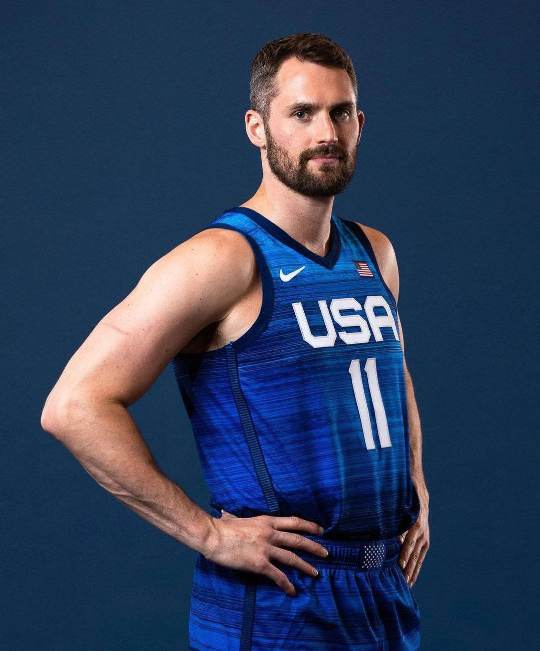 美国男篮梦之队定妆照出炉,你觉得谁最帅_阿德巴约