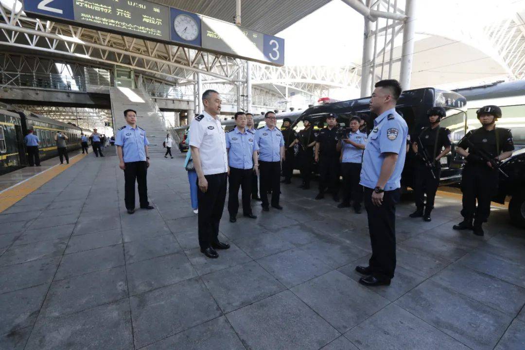 海拉尔警方成功打掉一 跑分 电诈犯罪窝点 市公安局