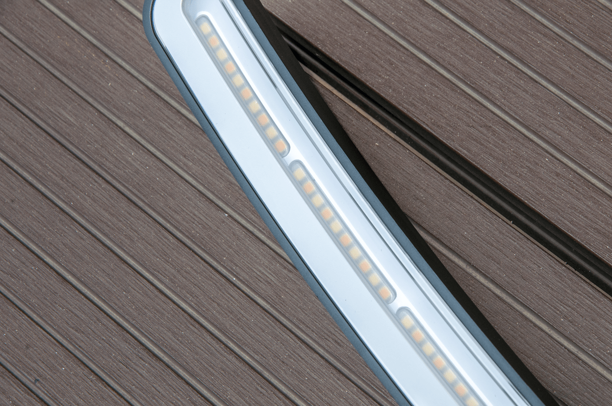 调节|电竞玩家福音，LYMAX曲面屏幕挂灯给你完美的曲面屏照明解决方案