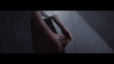 西装|?男星彩妆太油腻!张艺兴像年画娃娃，灵超的病态妆让人直呼可怕