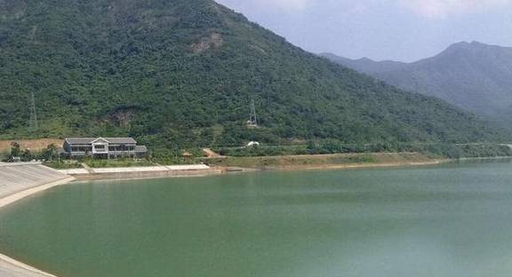 东莞最意外的一个水库，环境优雅山清水秀，如今却意外成为景点